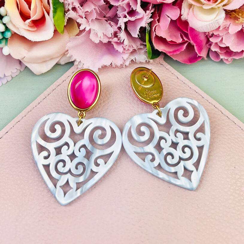 SchwesterSchwester Schöne Herz-Ohrringe Mit Pinken Ohrsteckern Und Herz-Ornamenten In Hellblau