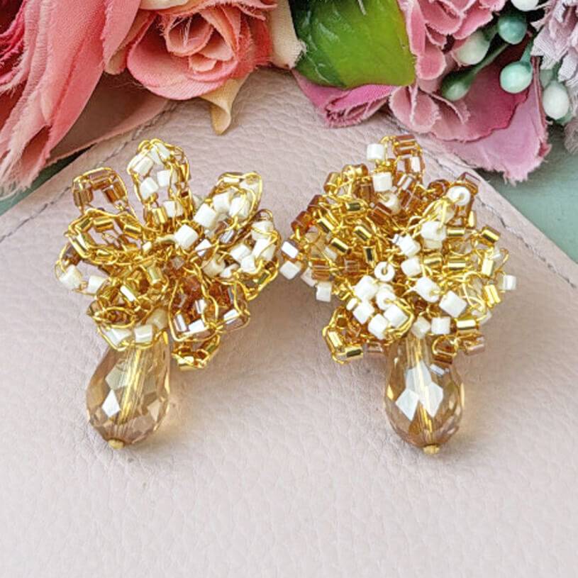 SchwesterSchwester Schöne Perlenohrringe in Champagnertönen mit Tropfen