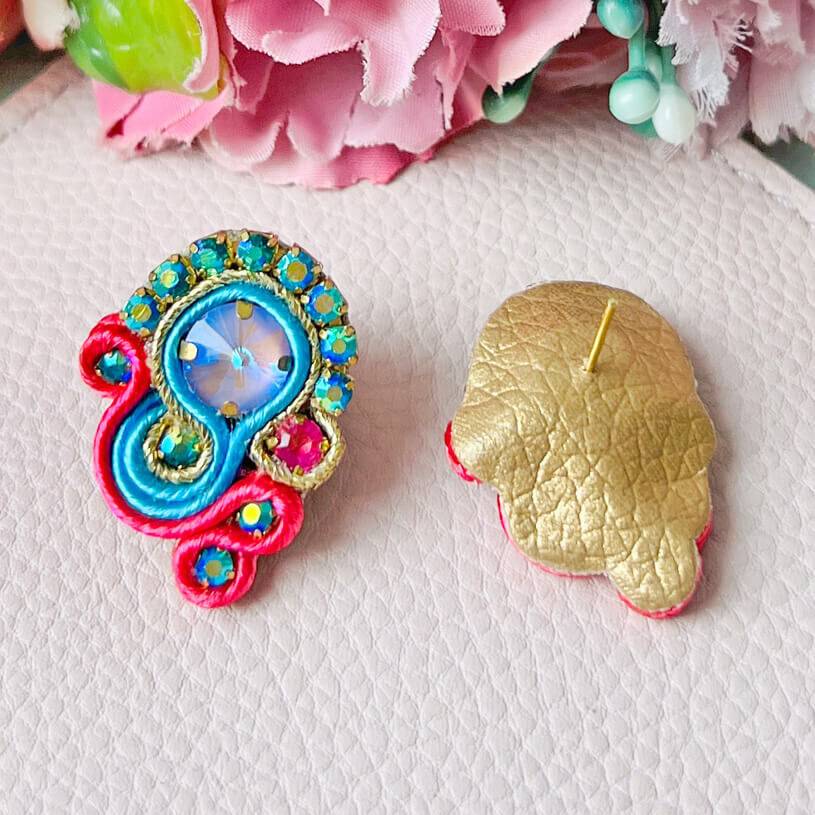 SchwesterSchwester Schöne Soutache-Ohrringe In Pink Und Blau