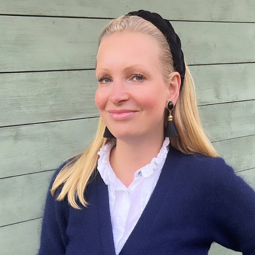 SchwesterSchwester Schwarze Ohrringe Als Ohrstecker In Schwarz Mit Schwarzer Quaste Von AmuseToi