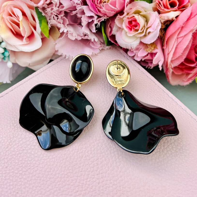 SchwesterSchwester Schwarze Ohrringe Mit Blütenblättern