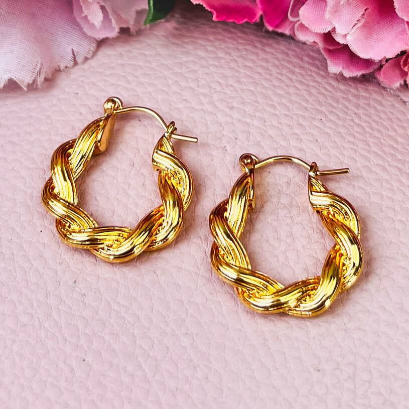 SchwesterSchwester Vergoldete geschlungene Creolen