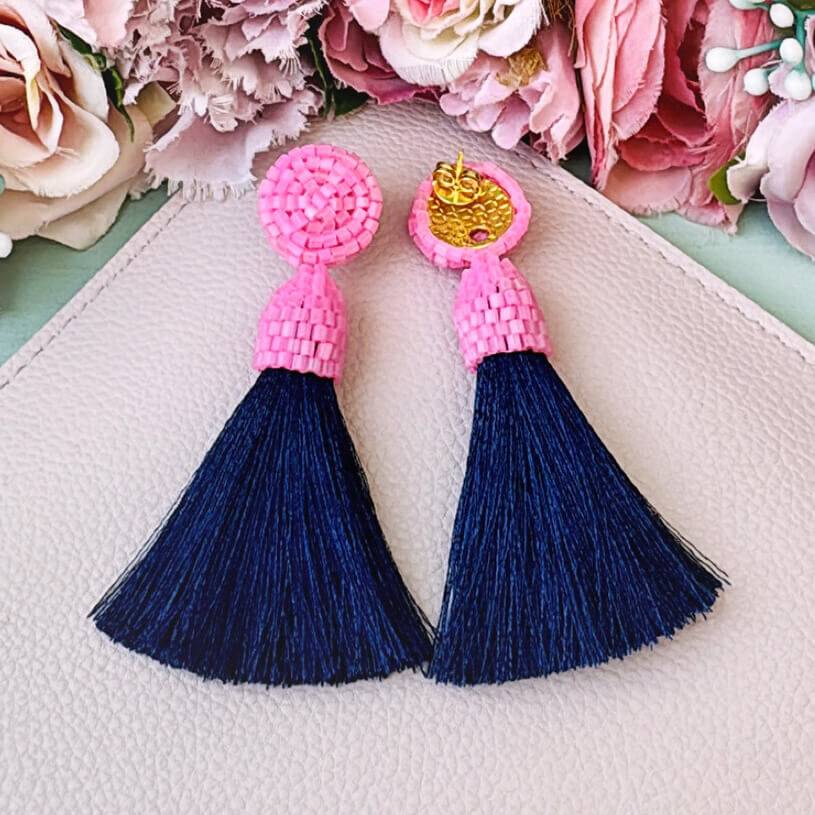 SchwesterSchwester Set Aus Rosa-dunkelblauen Perlen-Quastenohrringen Und Samt-Haarreif In Dunkelblau