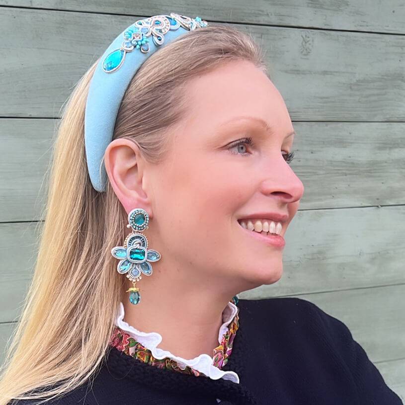 SchwesterSchwester Stilvolle Soutache-Ohrringe In Zarten Hellblautönen Mit Gold