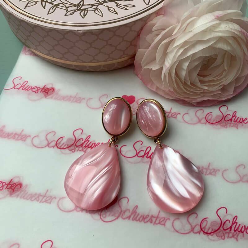 SchwesterSchwester Tropfen-Ohrringe In Rosa Von AmuseToi