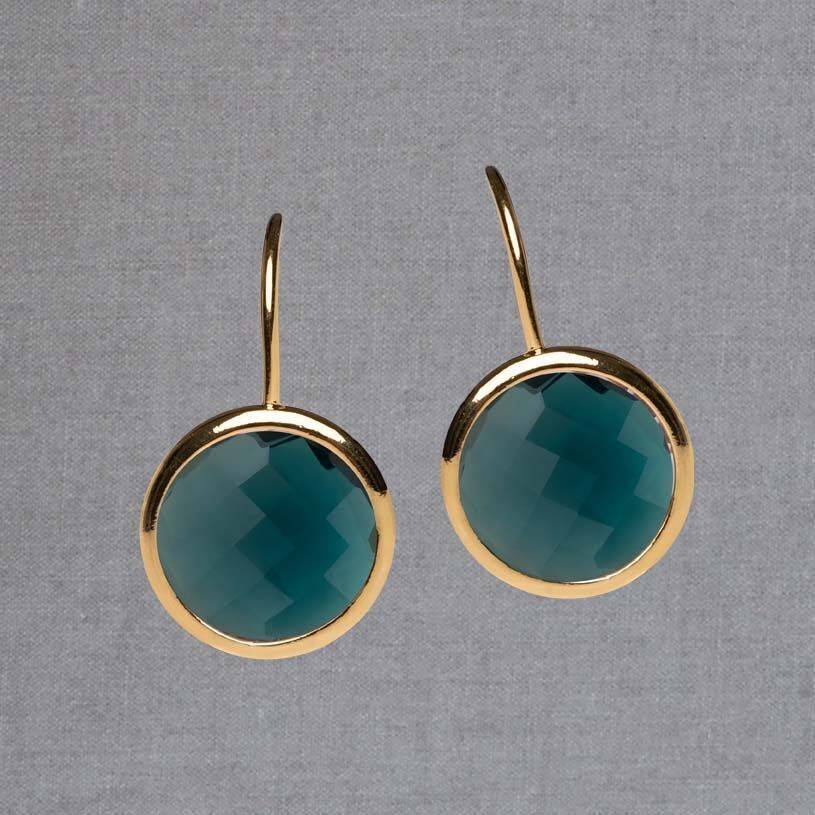 SchwesterSchwester Vergoldete Ohrhänger mit runden funkelnden Kristallen in Dunkelblau von Janne v. d. Heide