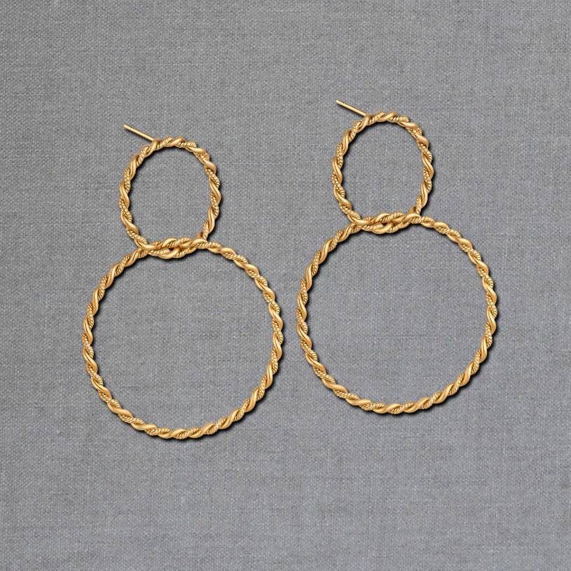 SchwesterSchwester Vergoldete Ohrstecker aus zwei verschlungenen Ringen in Seiloptik