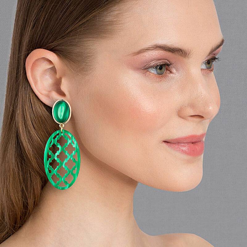 SchwesterSchwester Vergoldete Ohrstecker In Schimmerndem Dunkelgrün Mit Schönem Oval Im Marrakesch-Stil Von AmuseToi