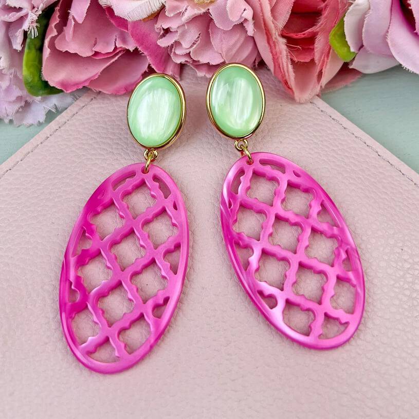 SchwesterSchwester Vergoldete Ohrstecker in wunderschönem Hellgrün mit Oval in Pink im Marrakesch-Stil