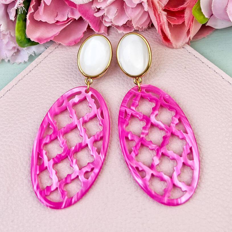 SchwesterSchwester Vergoldete Ohrstecker in wunderschönem Perlmutt mit Oval in Pink im Marrakesch-Stil