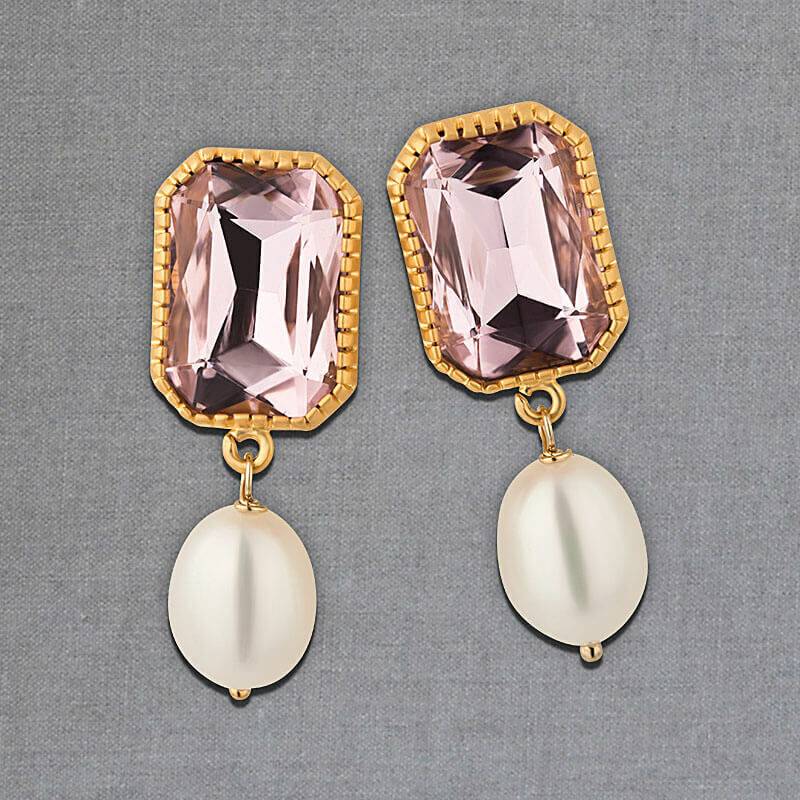 SchwesterSchwester Vergoldete Ohrstecker Mit Rosafarbenem Stein Und Edler Süßwasserperle Von Janne V. D. Heide