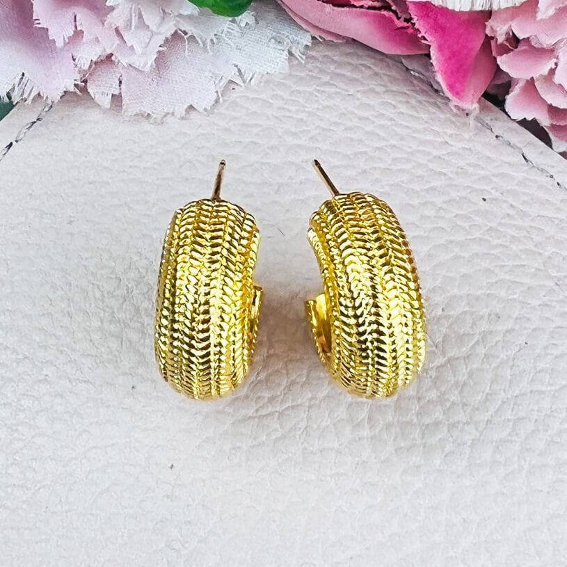 SchwesterSchwester Wunderschöne Vergoldete Creolen Mit Elegantem Muster