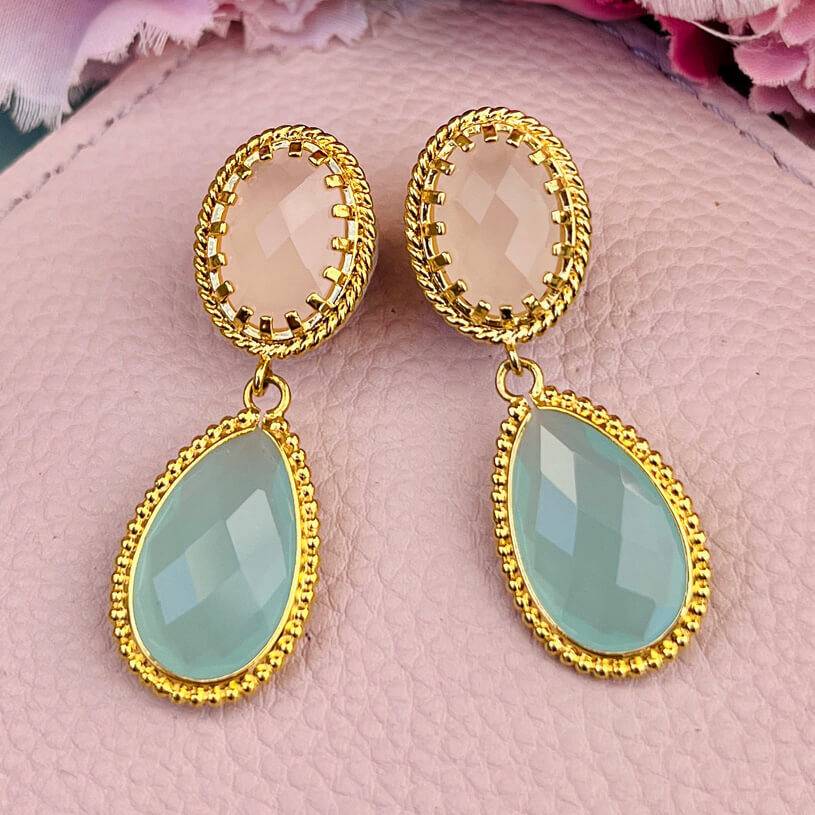 SchwesterSchwester Zartrosa Tropfenohrringe mit Türkisblau funkelnden facettierten Tropfen