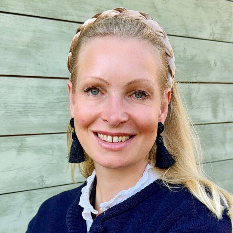 SchwesterSchwester Zeitlose Perlen-Quastenohrringe In Schwarz