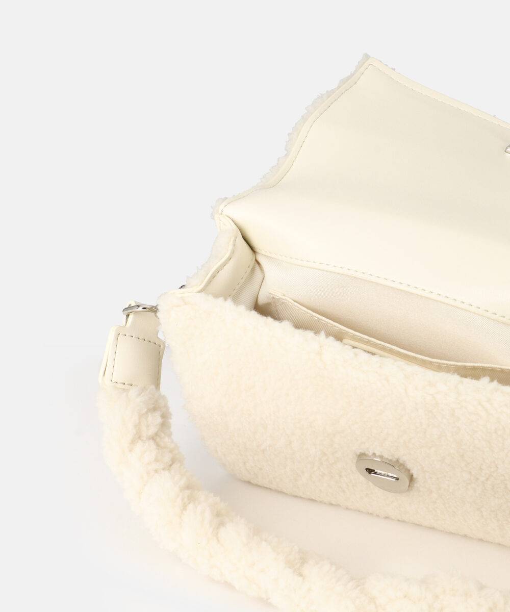 Seidenfelt Hellvi Crossbag With Teddy-Chain