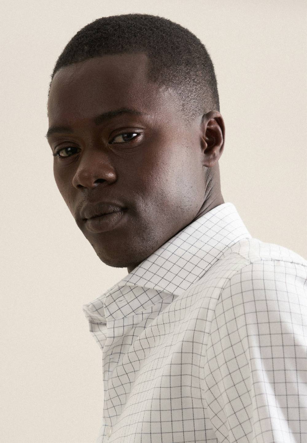 Seidensticker Bügelfreies Struktur Business Hemd In Shaped Mit Kentkragen