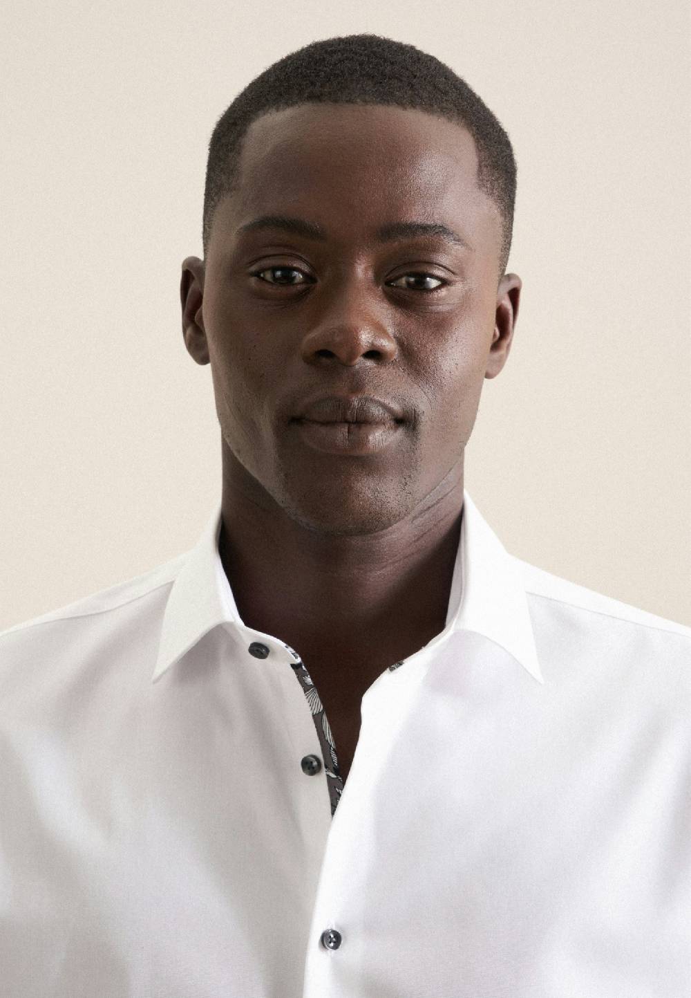 Seidensticker Bügelfreies Struktur Business Hemd In Slim Mit Kentkragen