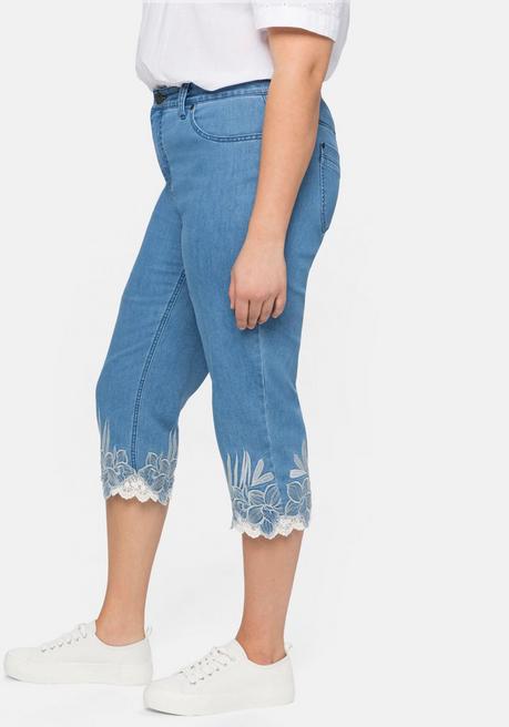 Sheego 3/4-Jeans Mit Stickerei Und Spitze Am Saum - Light Blue Denim Sheego