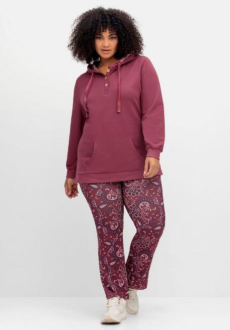 sheego by Joe Browns Bequeme Hose mit Paisleyprint und Bootcutform - weinrot gemustert sheego
