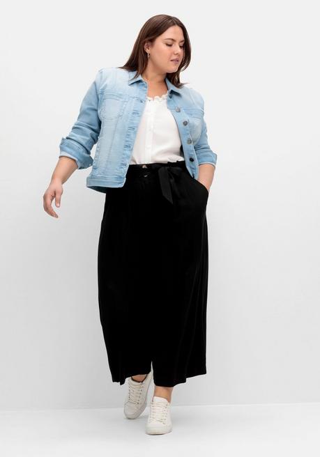 Sheego Bluse In ärmelloser Form Mit Volants, Aus Viskose - Weiß Sheego