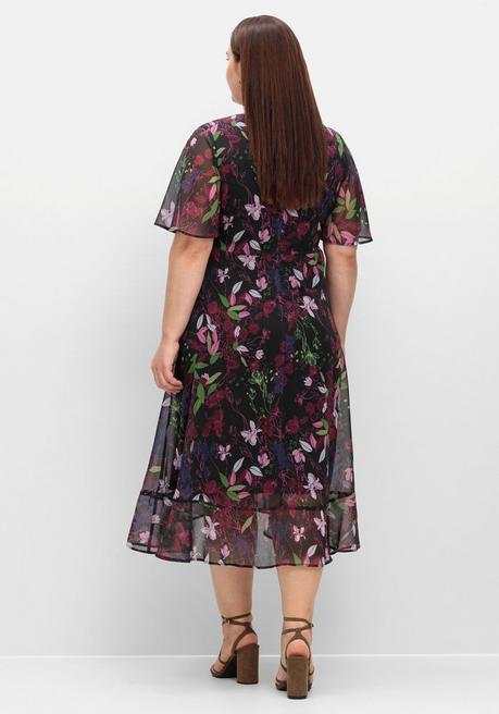 Sheego Chiffonkleid Mit Blumendruck Und Volant Am Saum - Tiefblau Gemustert Sheego