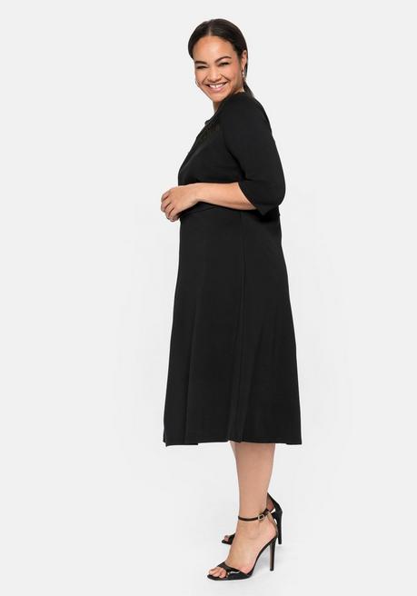 Sheego Cocktailkleid Mit U-Boot-Ausschnitt Und Spitzeneinsatz - Schwarz Sheego