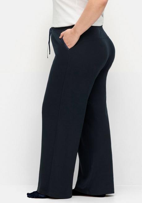 Sheego Jogginghose In Weiter Form, Mit Kontrastdetails - Nachtblau Sheego