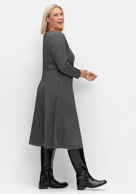 Sheego Kariertes Shirtkleid In A-Linie Und Midilänge - Schwarz Gemustert Sheego
