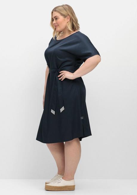 Sheego Kleid Mit Bindegürtel, Aus Viskose-Twill - Nachtblau Sheego