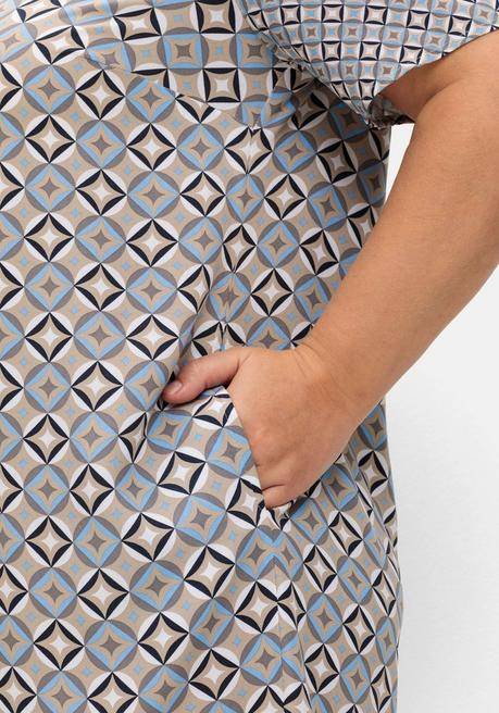 Sheego Kleid Mit Grafikprint Und Tunika-Ausschnitt - Marine Gemustert Sheego