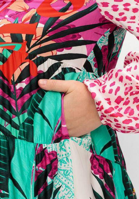 Sheego Loves Miss Goodlife Kleid Mit Volantstufen, Im Mustermix - Tiefgrün Gemustert Sheego