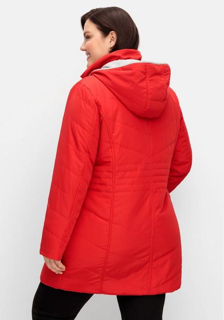 Sheego Leicht Wattierte Kapuzensteppjacke Mit Kontrastdetails - Mohnrot Sheego