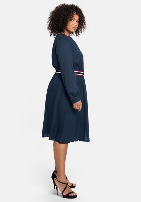 Sheego Midikleid In Satinoptik, Mit Kontrastgürtel - Nachtblau Sheego