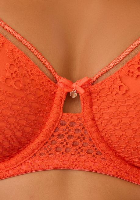 NUANCE Minimizer-BH - Rot Sheego