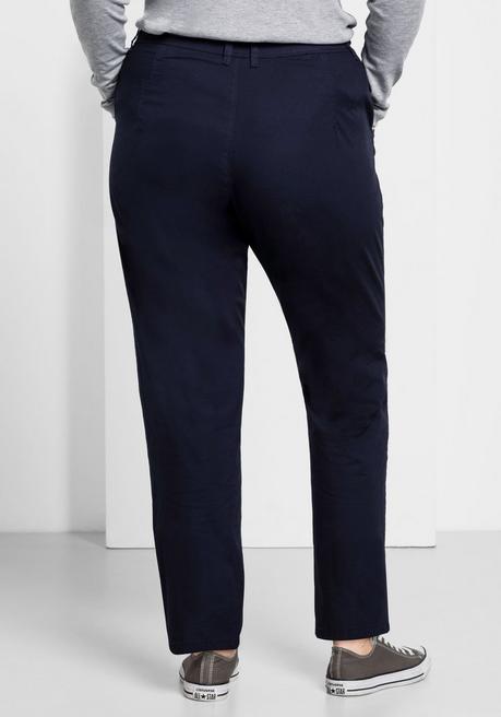 Sheego Schmal Zulaufende Chinohose Mit Bundfalten - Marine Sheego