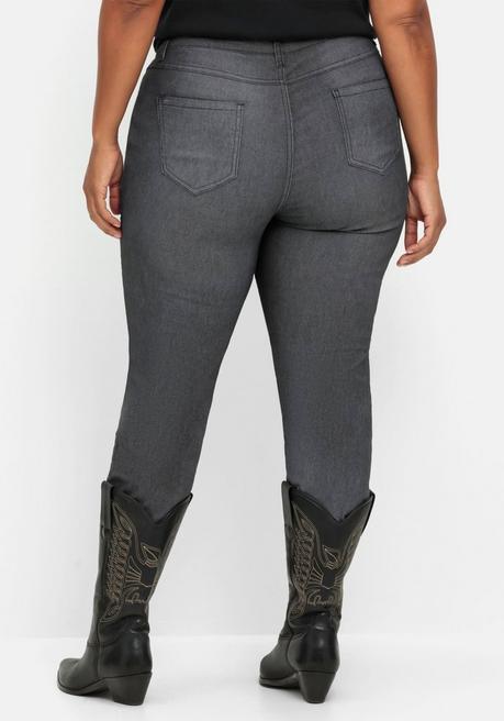 Sheego Schmale Jeans Mit Ziernieten Und Biesen - Black Denim Sheego