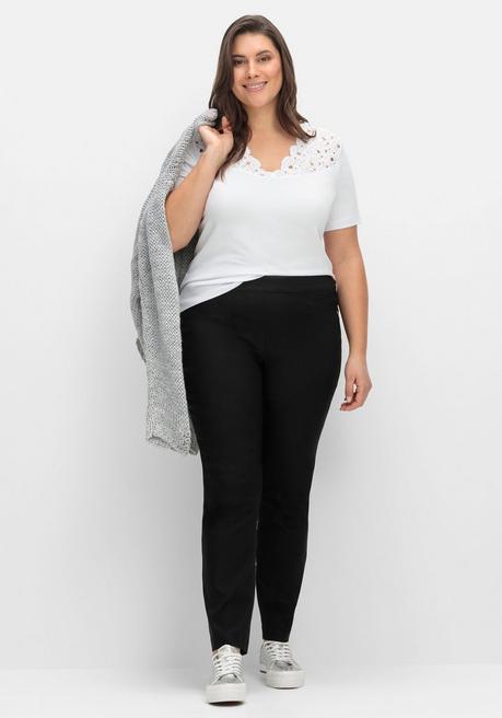 Creation L Shirt Mit Spitze An V-Ausschnitt Und Schulterbereich - Weiß Sheego