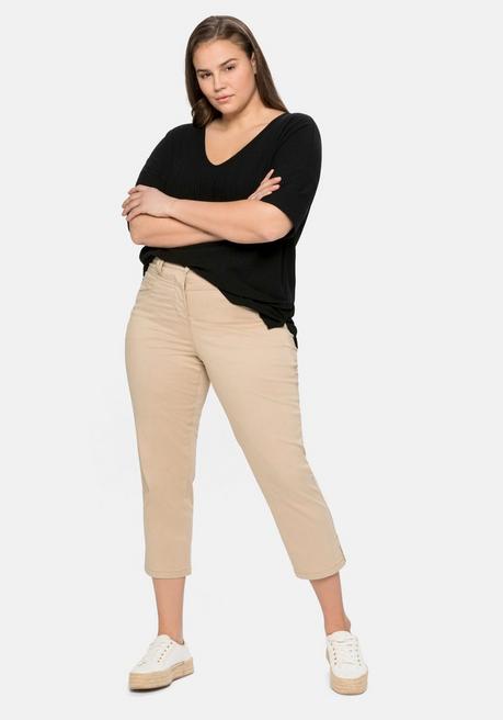 sheego Shirt mit V-Ausschnitt, in Oversized-Form - schwarz sheego