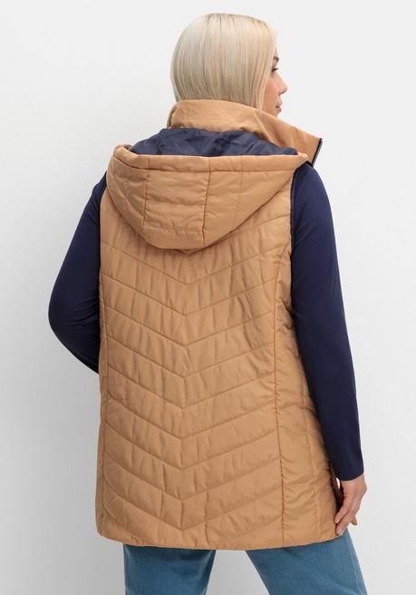 Sheego Steppweste Mit Kapuze Und Kontrastdetails - Camelfarben Sheego