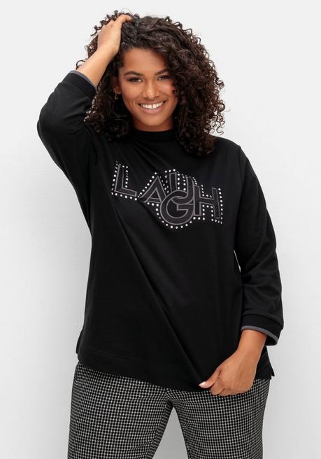 sheego Sweatshirt mit Wording-Stickerei und Glitzersteinen - schwarz sheego