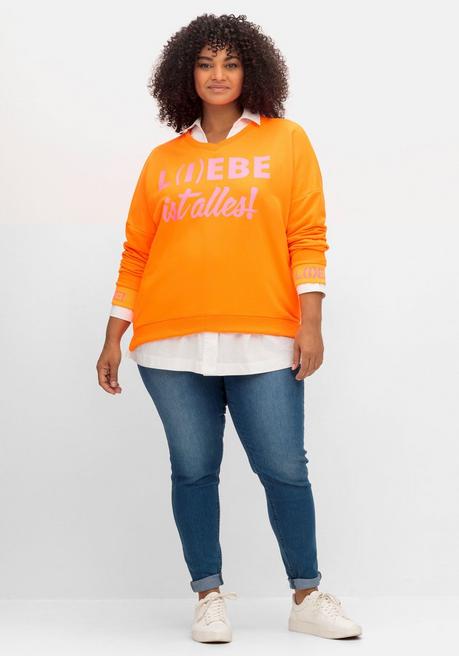 Sheego Loves Miss Goodlife Sweatshirt Mit Wordingprints Und V-Ausschnitt - Orange Bedruckt Sheego