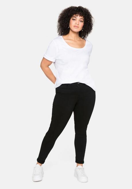 Sheego T-Shirt Mit Tiefem Ausschnitt Und Längerem Ärmel - Weiß Sheego