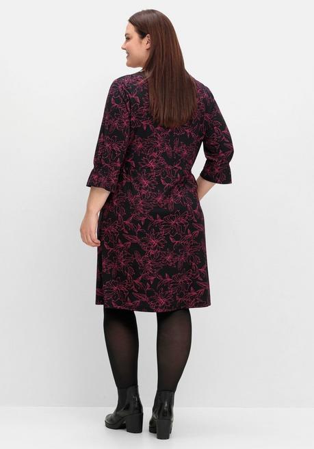 Sheego Tailliertes Shirtkleid Mit 3/4-Arm Und Floralem Print - Schwarz Gemustert Sheego