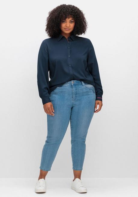 Sheego Twillbluse Mit Wordingprint Am Ärmelsaum - Nachtblau Sheego