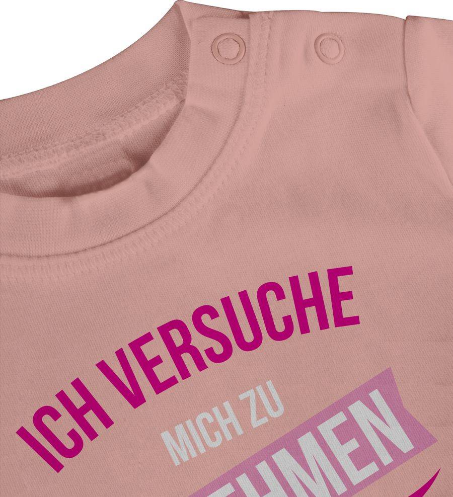 Shirtracer Ich Versuche Mich Zu Benehmen Aber Ich Komme Nach Meiner Tante Shirts & Mehr Shirtracer