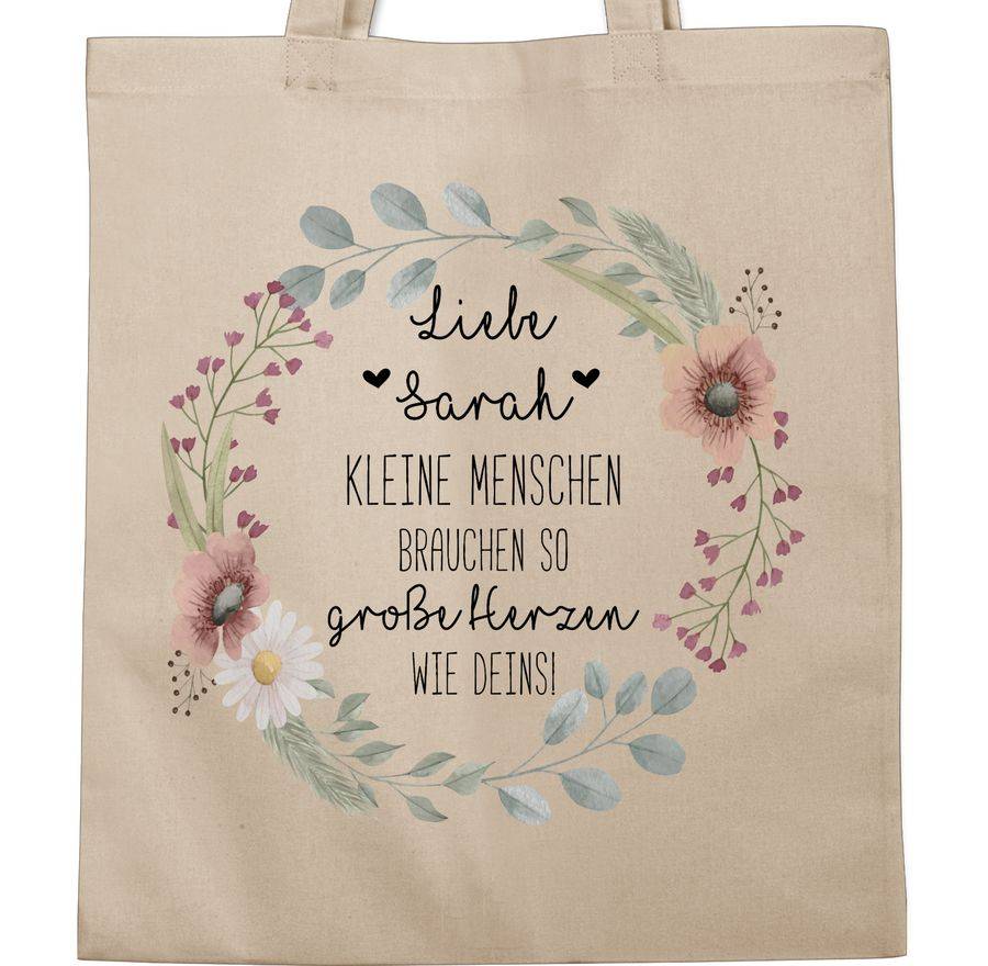 Shirtracer Kleine Menschen Brauchen So Große Herzen Wie Deins Erzieherin Geschenk Tagesmutter Geschenke Hebamme Kleinigkeit Shirtracer