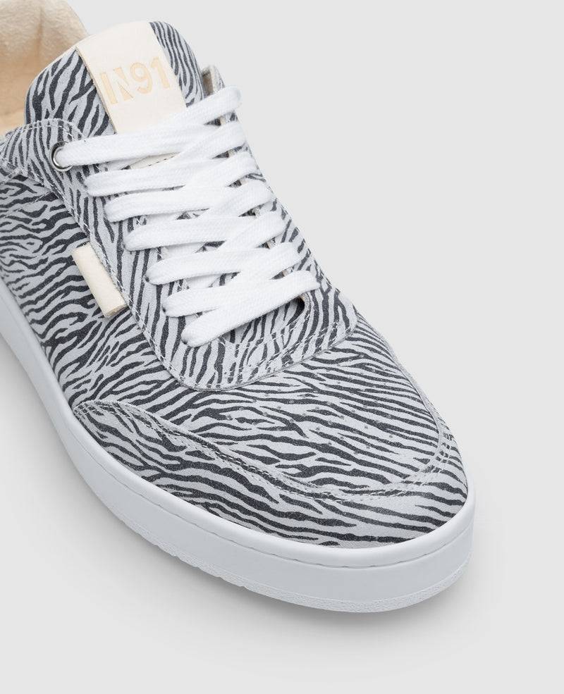 Shoepassion Court M AA Sneaker In Zebra - N91 Shoepassion