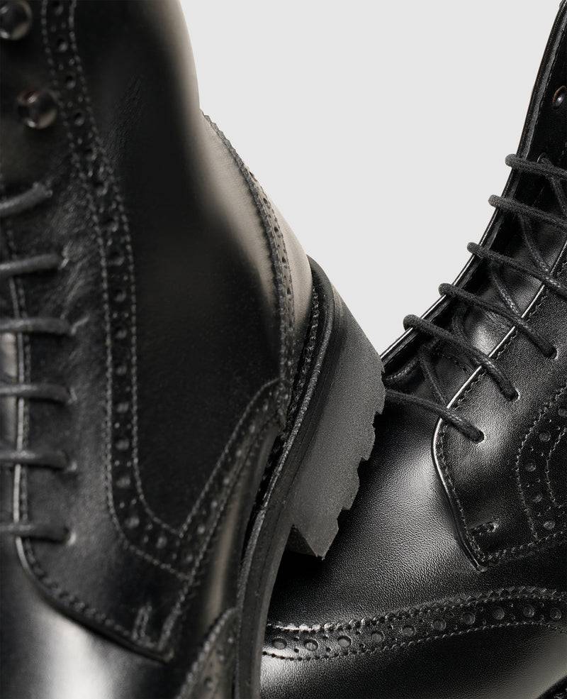 Shoepassion Gefütterter Damen-Boot Aus Kalbsleder Mit Lochmuster Henry Stevens Shoepassion