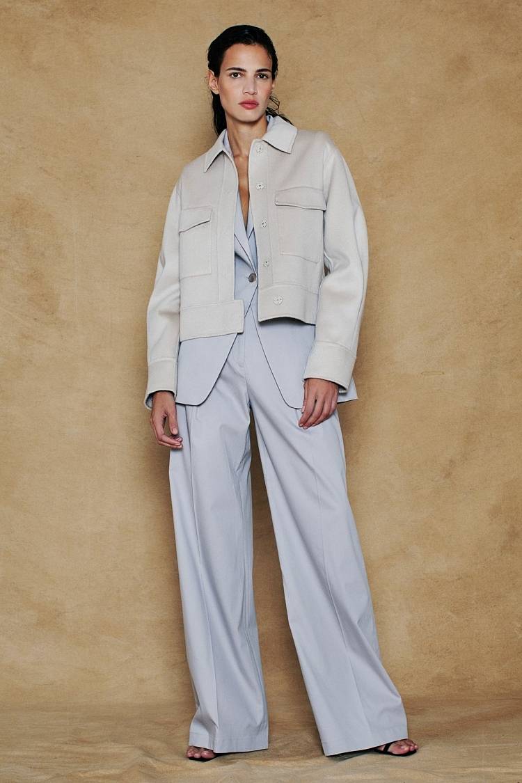 Sly 010 Kurze Doubleface-Jacke Mit Aufgesetzten Taschen