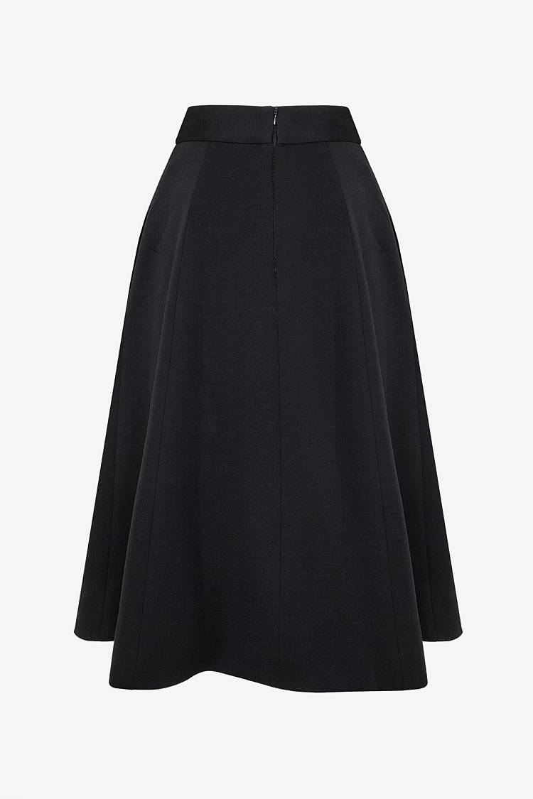 Sly 010 **Bahnenrock**